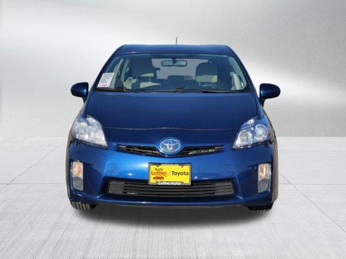 2010 Toyota Prius III
