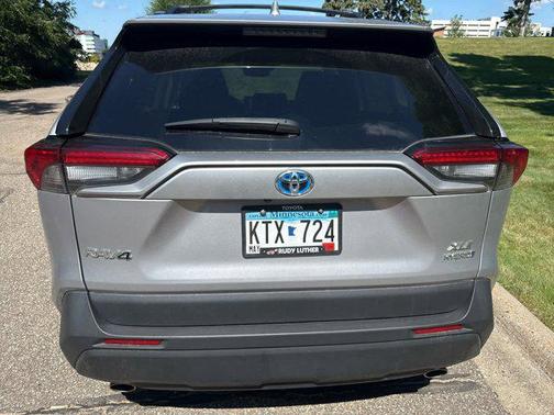 2023 Toyota RAV4 Hybrid XLE