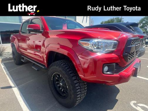 Barcelona Red Metallic 2019 Toyota Tacoma TRD Sport