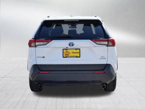 2021 Toyota RAV4 Hybrid LE