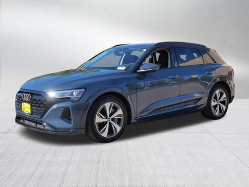 Plasma Blue Metallic 2024 Audi Q8 e-tron Premium