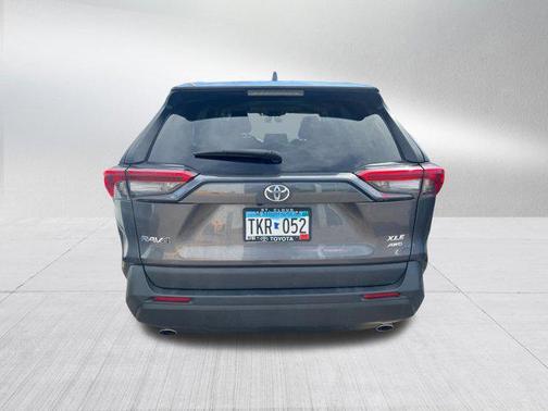 Magnetic Gray Metallic 2022 Toyota RAV4 XLE