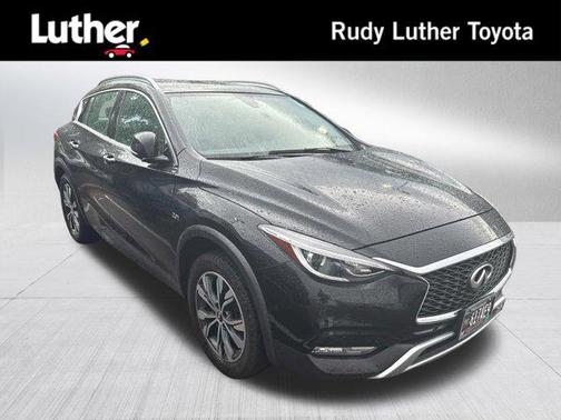 2018 INFINITI QX30 Premium