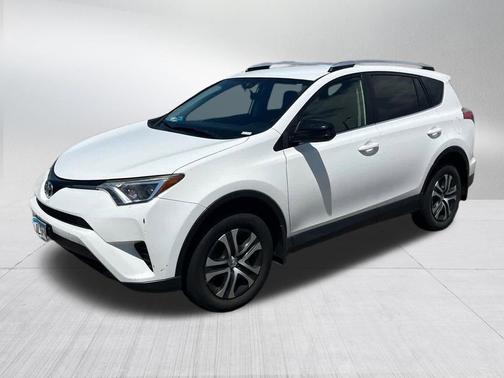Super White 2016 Toyota RAV4 LE