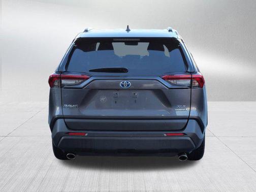 2019 Toyota RAV4 Hybrid XLE