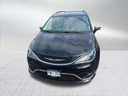 2018 Chrysler Pacifica Hybrid Limited