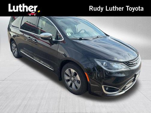 2018 Chrysler Pacifica Hybrid Limited