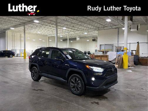 2022 Toyota RAV4 Hybrid XLE Premium