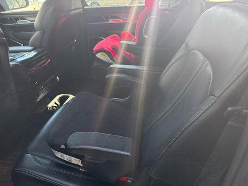 Baltic Gray Metallic Clearcoat 2023 Jeep Wagoneer L Series III 4x4