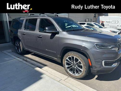 Baltic Gray Metallic Clearcoat 2023 Jeep Wagoneer L Series III 4x4