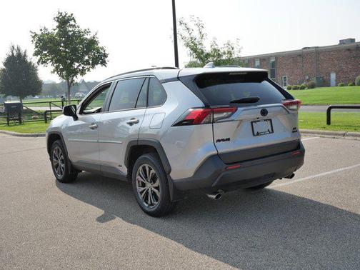 2022 Toyota RAV4 Hybrid XLE Premium
