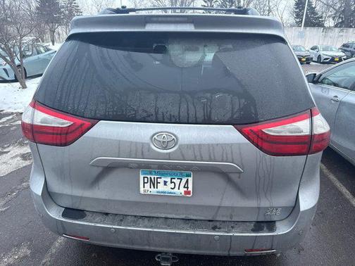 2017 Toyota Sienna XLE Premium