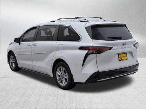 2022 Toyota Sienna Limited