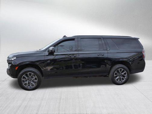 Black 2022 Chevrolet Suburban 4WD Z71