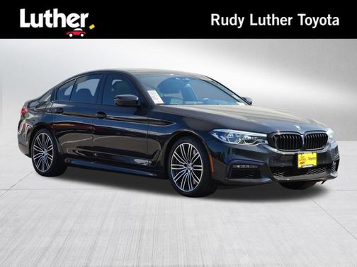 Black Sapphire Metallic 2019 BMW 540 xDrive