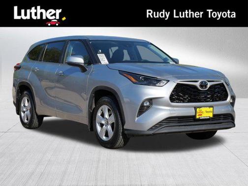 2023 Toyota Highlander LE