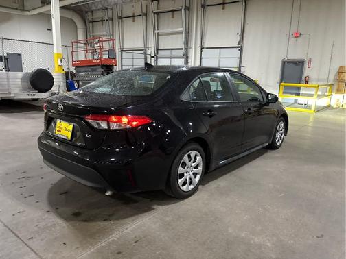 Midnight Black Metallic 2025 Toyota Corolla LE