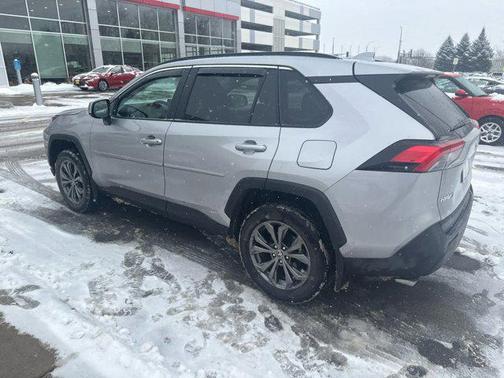 2024 Toyota RAV4 Hybrid XLE Premium