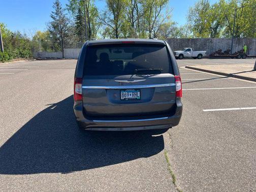 2015 Chrysler Town & Country Touring-L