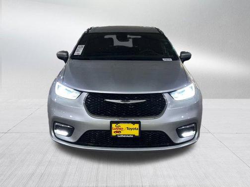 2023 Chrysler Pacifica Touring