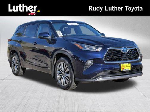 2021 Toyota Highlander Hybrid Platinum