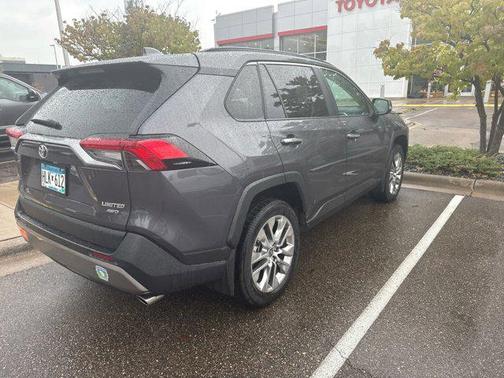 2022 Toyota RAV4 Limited
