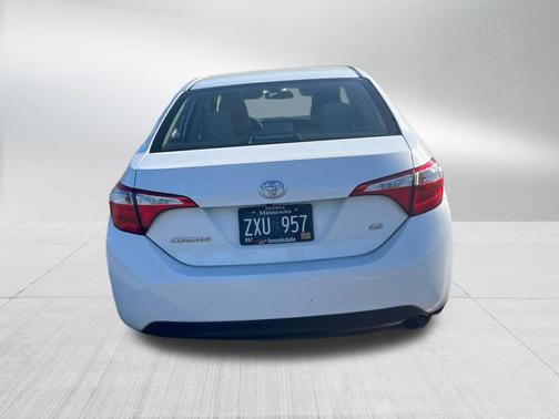 Super White 2015 Toyota Corolla LE Plus
