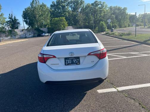 Super White 2015 Toyota Corolla LE Plus