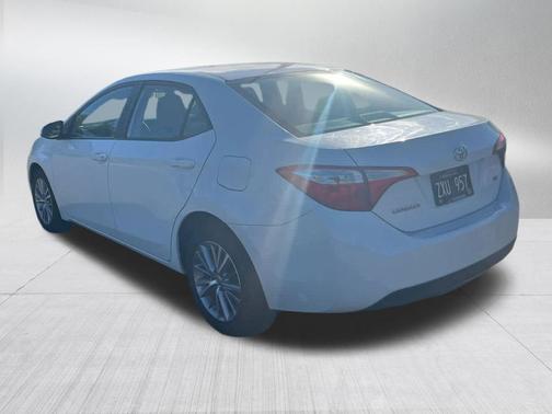 Super White 2015 Toyota Corolla LE Plus