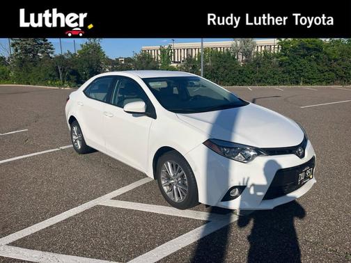 Super White 2015 Toyota Corolla LE Plus