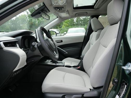 Cypress 2026 Toyota Corolla Cross LE