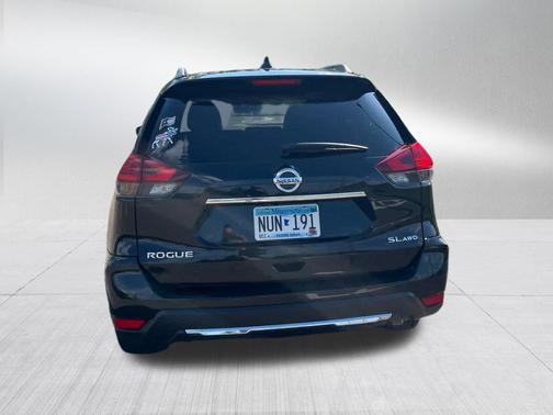 Magnetic Black 2017 Nissan Rogue SL