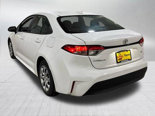 Ice Cap 2024 Toyota Corolla LE