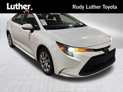 Ice Cap 2024 Toyota Corolla LE