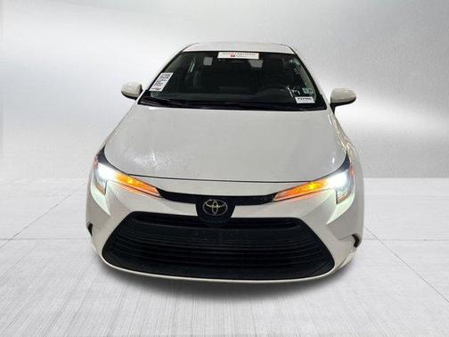 Ice Cap 2024 Toyota Corolla LE