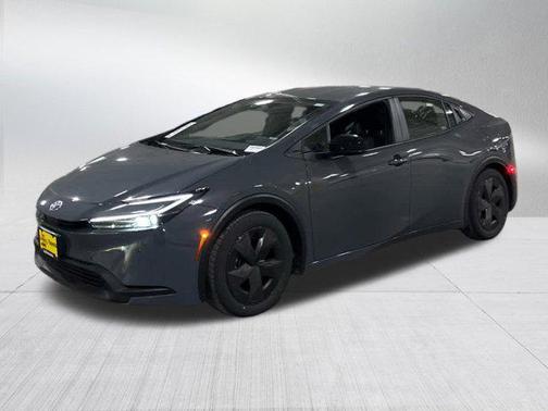 2025 Toyota Prius LE