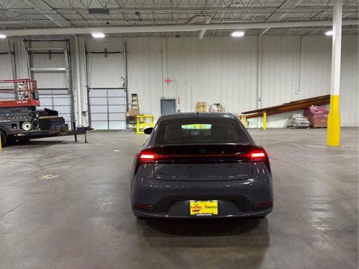 2025 Toyota Prius LE