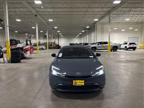 2025 Toyota Prius LE