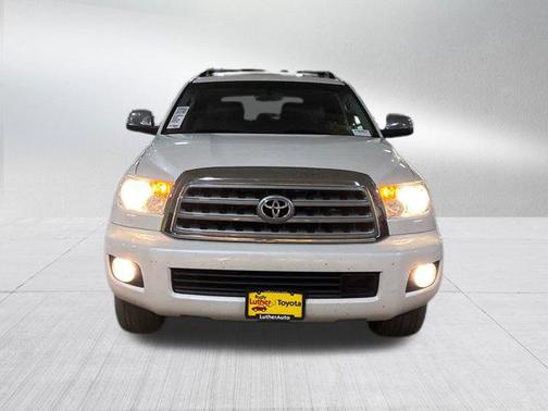 2016 Toyota Sequoia Platinum