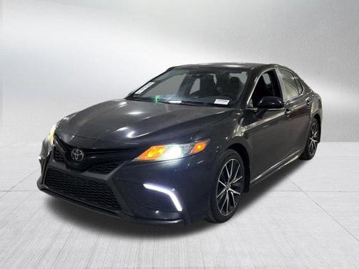 Midnight Black Metallic 2023 Toyota Camry SE