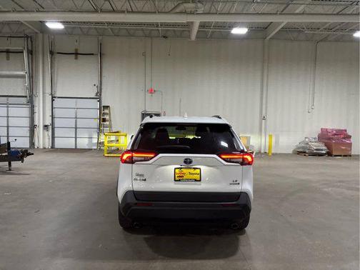 2021 Toyota RAV4 Hybrid LE