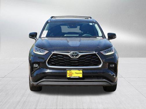 Midnight Black Metallic 2023 Toyota Highlander Limited