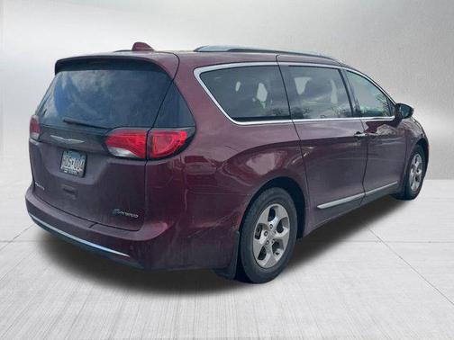 2018 Chrysler Pacifica Hybrid Limited