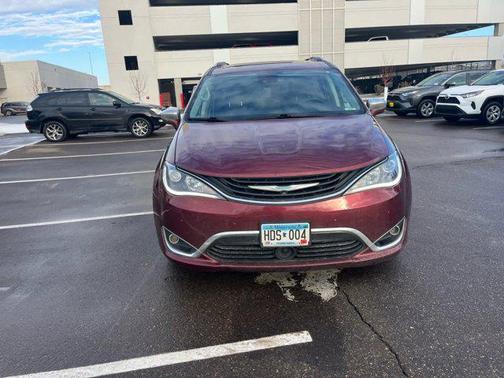 2018 Chrysler Pacifica Hybrid Limited