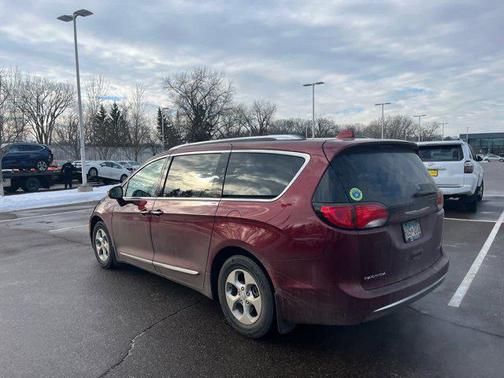 2018 Chrysler Pacifica Hybrid Limited