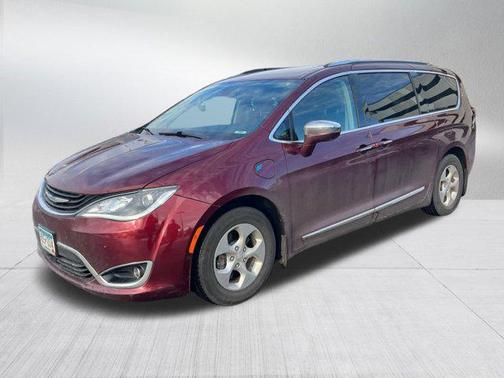 2018 Chrysler Pacifica Hybrid Limited