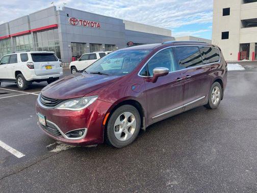 2018 Chrysler Pacifica Hybrid Limited