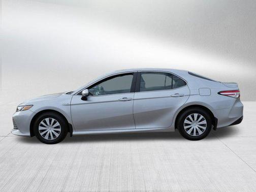 2018 Toyota Camry Hybrid LE