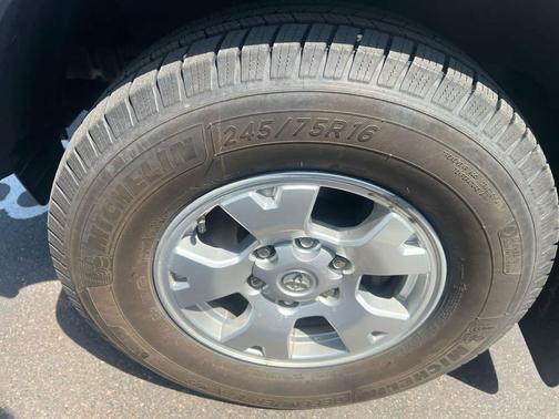 Silver Streak Metallic 2013 Toyota Tacoma Base