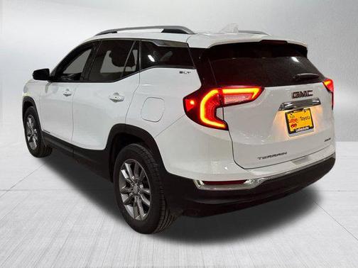 Summit White 2024 GMC Terrain SLT